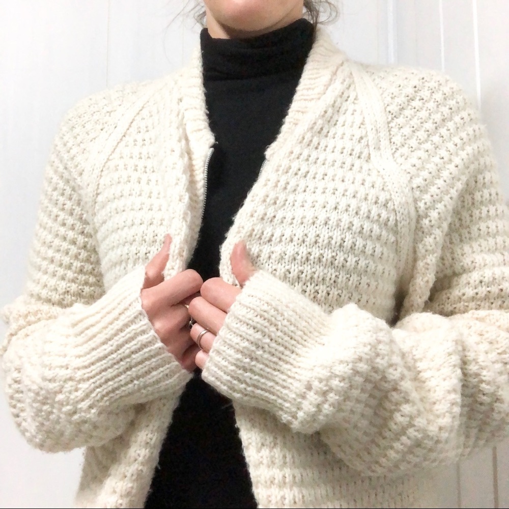 Cream Long Line Knit Zip Up Sweater/ Cardigan